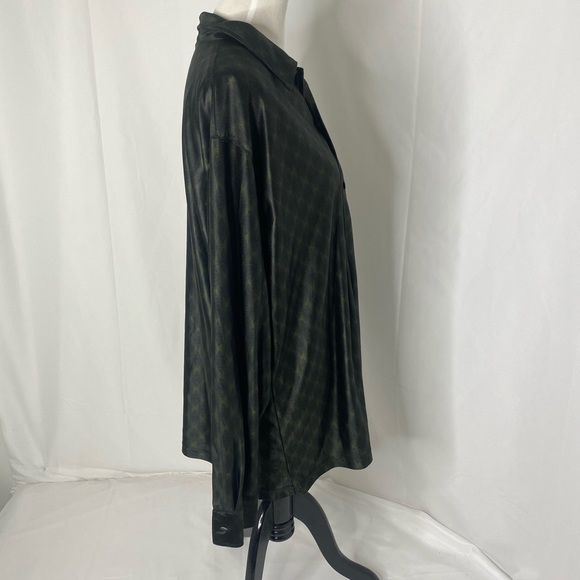 **Men’s xl Street culture button down shirt. - Picture 4 of 6